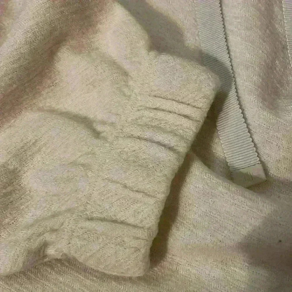 Neiwai Active long sleeve cowl neck sweater with drawstring size 2 - Picture 7 of 7